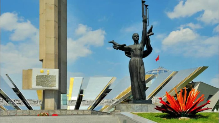 Минск город герой памятники