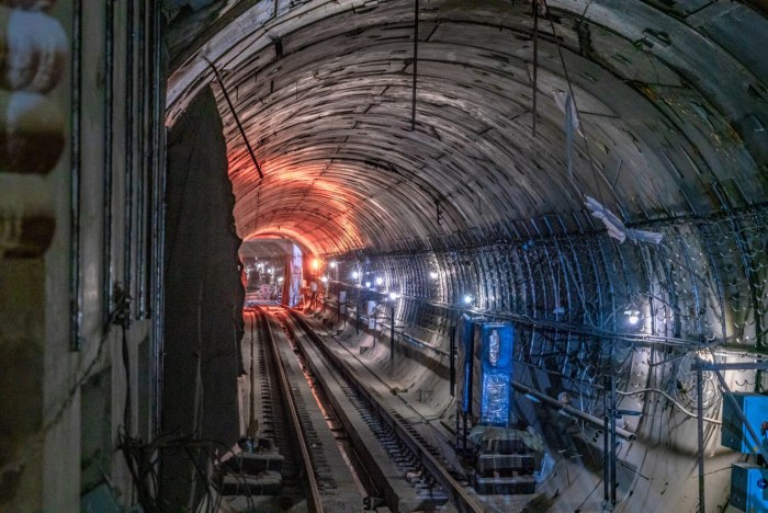 Перекрёсток магазин улица Генерала Тюленева