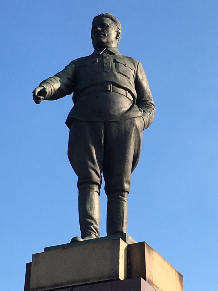 Памятник на Березовский на с м Кирову