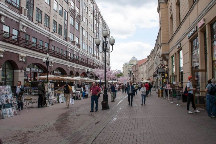 Арбат Москва лето
