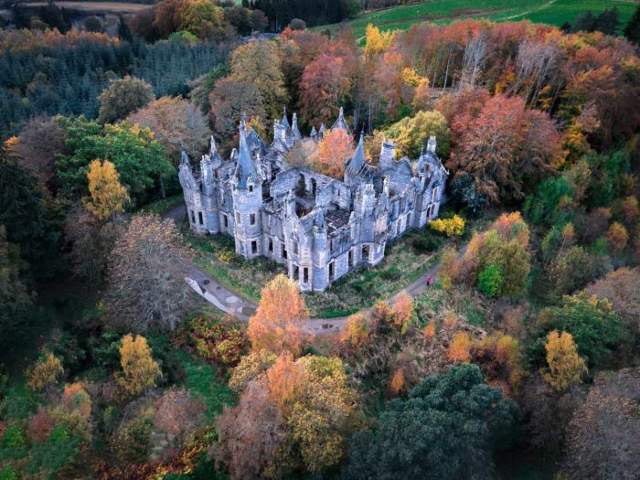 Dunalastair Castle замок
