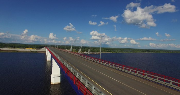 Мост через каму около Нижнекамска