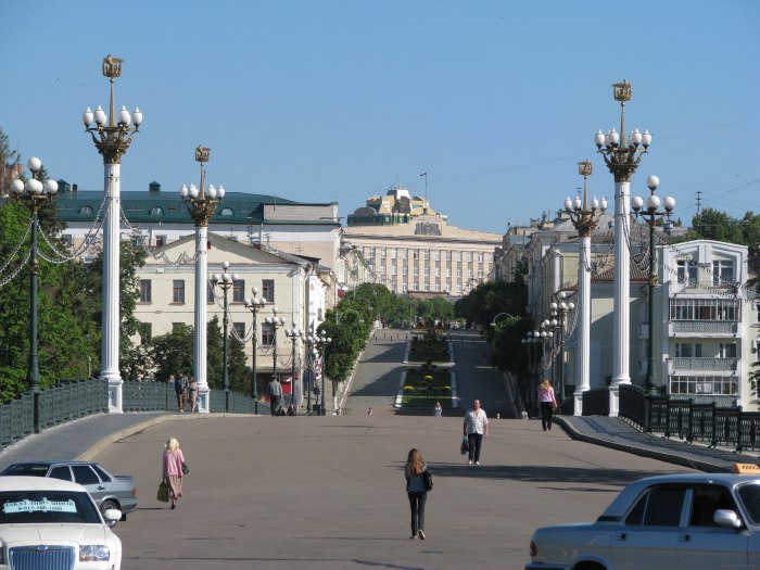 Город орёл, улица Московская.