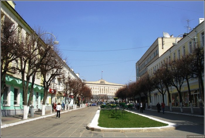 Улица Ленина город Орел вечерняя