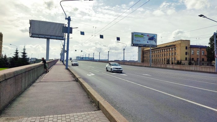 Площадь Александра Невского мост