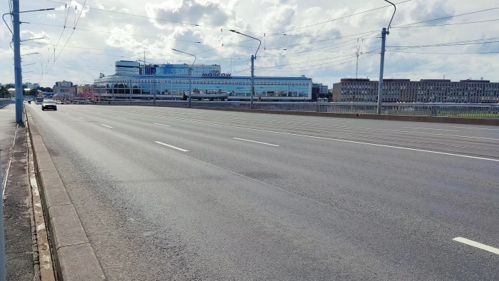 Площадь Александра Невского мост