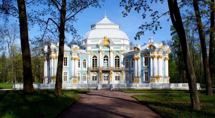 Екатерининский парк в Екатерининском Дворце
