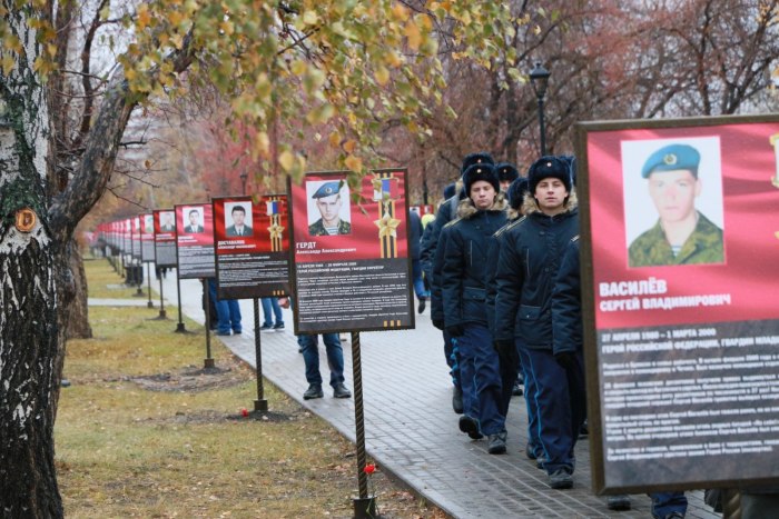Аллея памяти 6 роты Барнаул