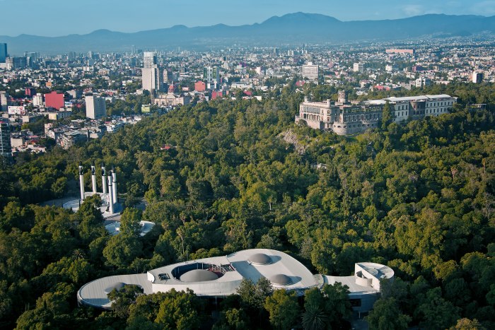 Парк Чапультепек, Мексика