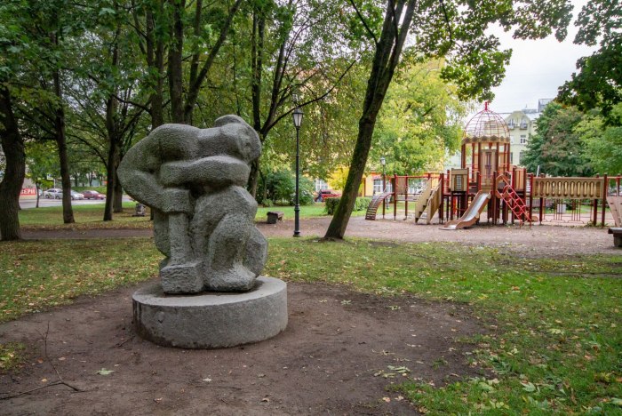 Выборгский парк статуя