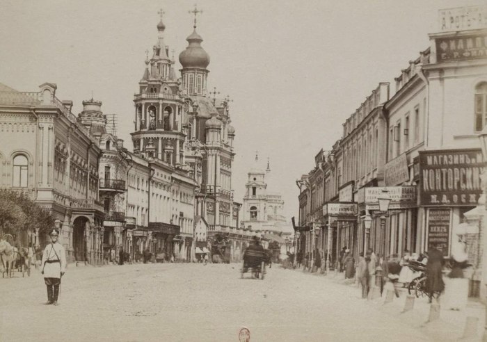 Успенская Церковь на Покровке, Архитектор п. Потапов.